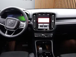 VOLVO EX40 XCENTRIC Twin Ultra AWD