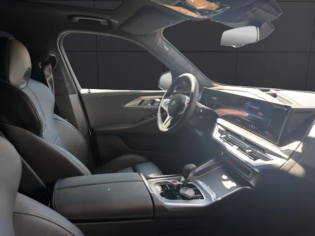 BMW XM 50e Plug-in Hybrid