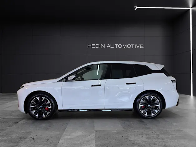 BMW iX xDrive60