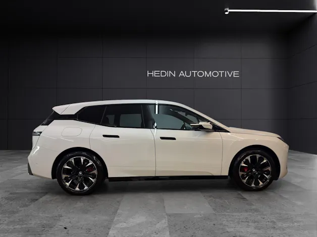 BMW iX xDrive60