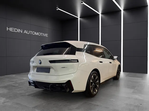 BMW iX xDrive60