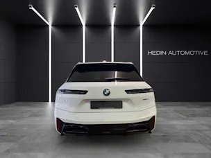 BMW iX xDrive60
