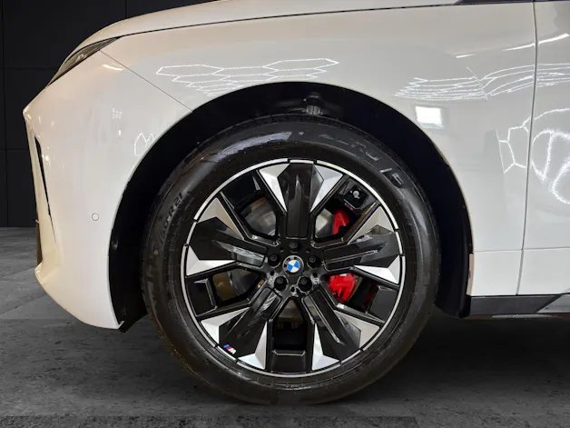 BMW iX xDrive60