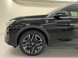 PEUGEOT 5008 1.2 Hybrid GT
