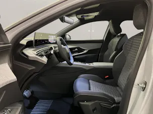 PEUGEOT 5008 1.2 Hybrid Allure Premium
