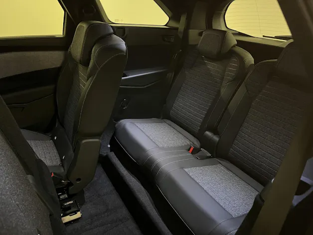 PEUGEOT 5008 1.2 Hybrid Allure Premium