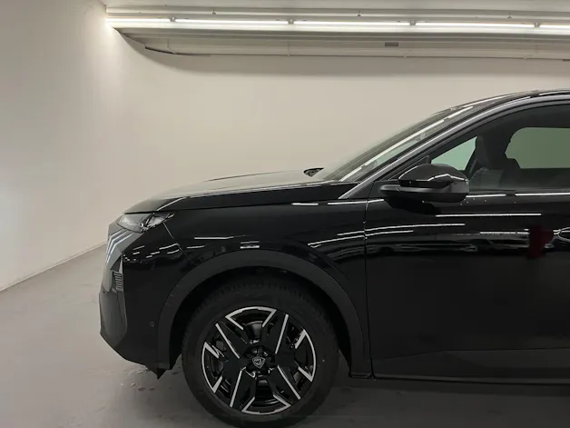 PEUGEOT 5008 1.2 Hybrid Allure Premium