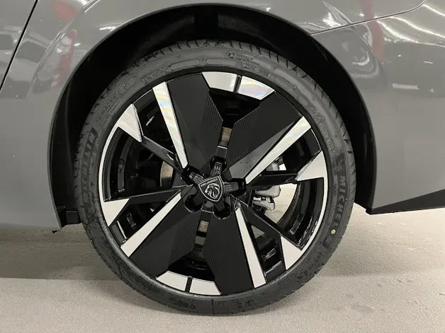 PEUGEOT 308 SW 1.2 Hybrid GT