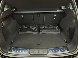 Fahrzeugbild LAND ROVER Range Rover Evoque 1.5 T 270e Hoxton Edition