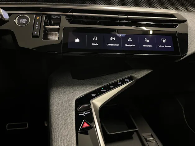 PEUGEOT 5008 1.2 Hybrid GT Exclusive