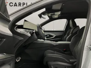 PEUGEOT 5008 1.2 Hybrid GT Exclusive