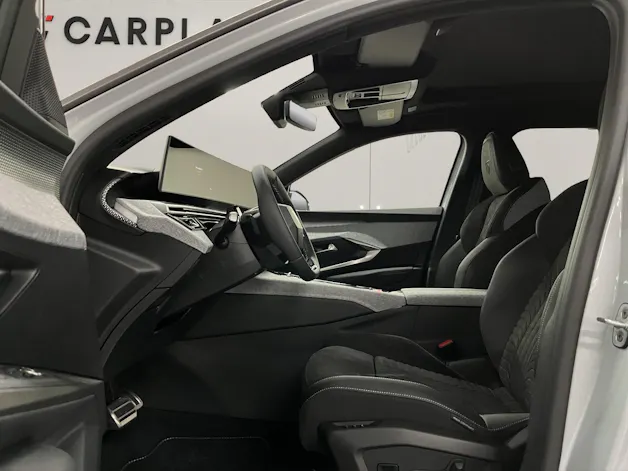 PEUGEOT 5008 1.2 Hybrid GT Exclusive