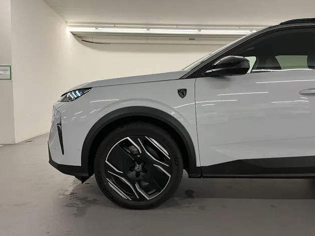 PEUGEOT 5008 1.2 Hybrid GT Exclusive