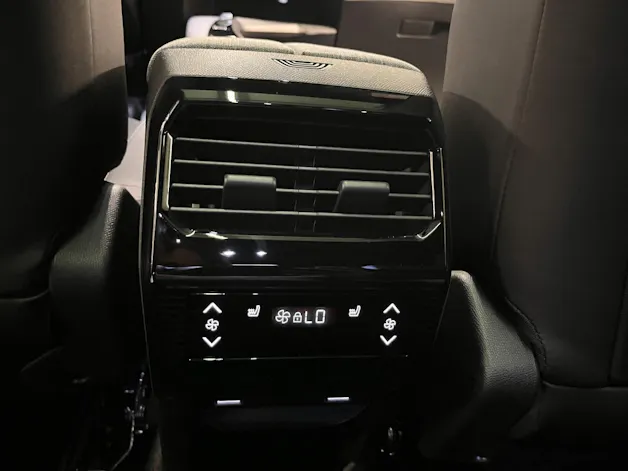 PEUGEOT 5008 1.2 Hybrid GT Exclusive