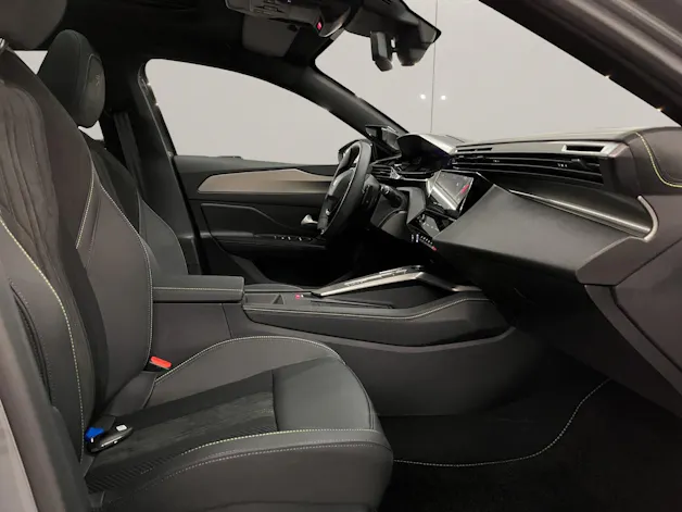 PEUGEOT 408 1.6 PHEV 240 GT Exclusive