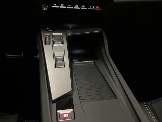 PEUGEOT 408 1.6 PHEV 240 GT Exclusive
