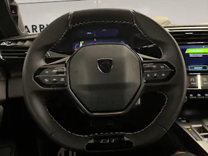 PEUGEOT 308 1.2 Hybrid GT
