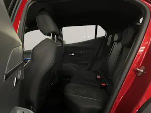 PEUGEOT 2008 1.2 Hybrid 145 GT