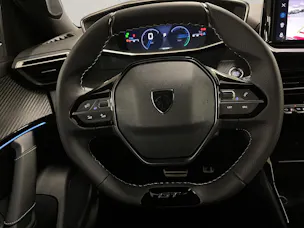PEUGEOT 2008 1.2 Hybrid 145 GT