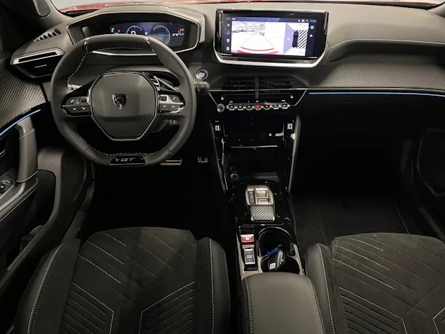 PEUGEOT 2008 1.2 Hybrid 145 GT