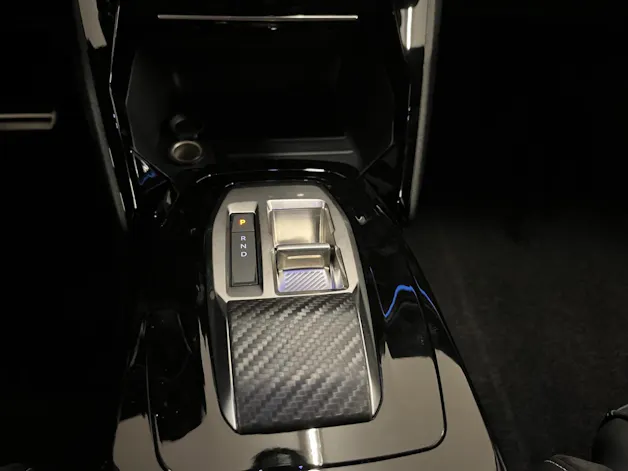 PEUGEOT 2008 1.2 Hybrid 145 GT