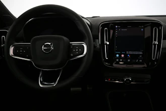 https://vehicle.imgix.net/4401809/3fdb9feb-a539-4029-b3d1-50a5b4a5bdae.jpg