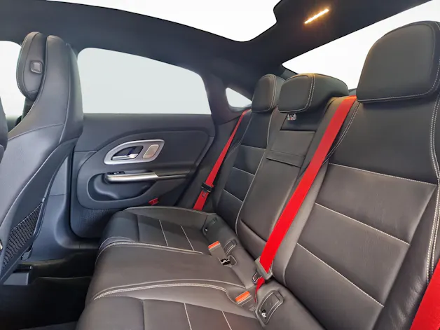 Mercedes-Benz CLA 220 4MATIC AMG Line Plus