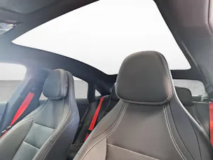 MERCEDES-BENZ CLA 220 4MATIC AMG Line Plus