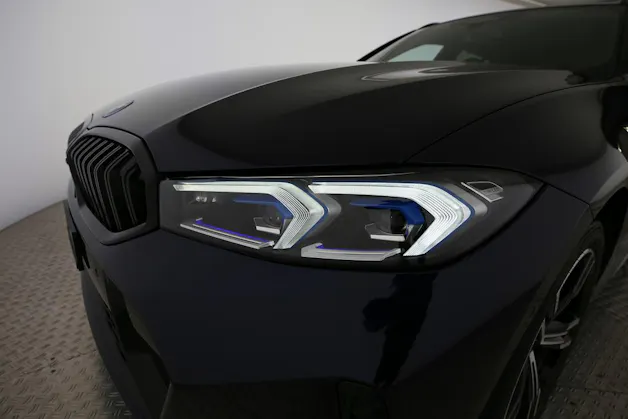 BMW 330e xDrive Touring