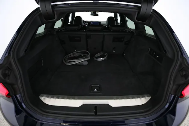 BMW 330e xDrive Touring