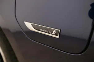 BMW 330e xDrive Touring