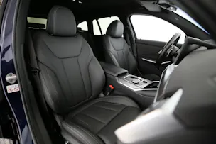 BMW 330e xDrive Touring