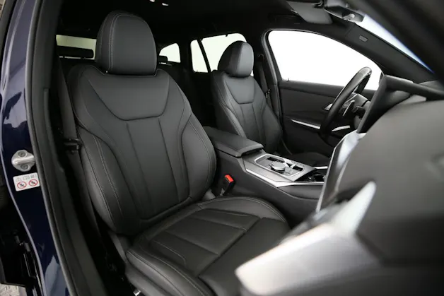 BMW 330e xDrive Touring