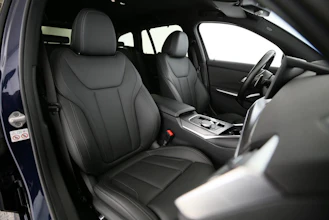 https://vehicle.imgix.net/4401832/b713bbee-81c5-4c24-8bda-55d28673752c.jpg