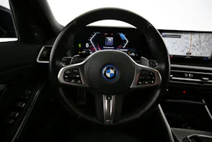 BMW 330e xDrive Touring