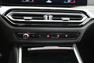 BMW 330e xDrive Touring