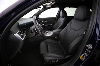 https://vehicle.imgix.net/4401832/f3213ccc-3f79-4081-a05c-60183d31de29.jpg