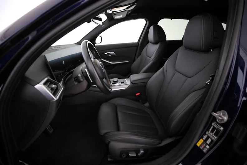 image du véhicule BMW 3 SERIES