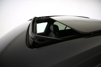 https://vehicle.imgix.net/4401843/4cf3633a-5e67-4ac3-89cd-cda68fb1fc01.jpg