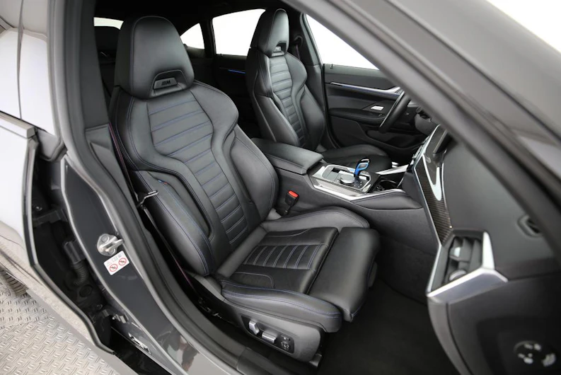 Fahrzeugbild BMW i4