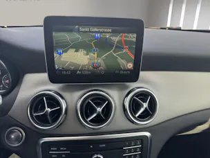 Mercedes-Benz GLA 200 d Urban 4m 7G-DCT