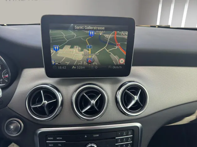 Mercedes-Benz GLA 200 d Urban 4m 7G-DCT