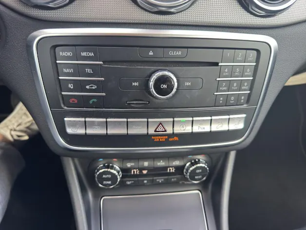 Mercedes-Benz GLA 200 d Urban 4m 7G-DCT