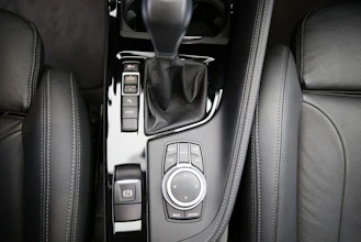 https://vehicle.imgix.net/4401872/1c5c9c71-4371-4ba0-8ff0-c178b08c39c4.jpg
