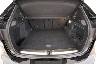 https://vehicle.imgix.net/4401872/7f4706f3-5eda-4da6-81e1-bdacc7592760.jpg