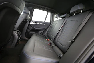 https://vehicle.imgix.net/4401884/16da74d6-615f-48ba-a799-6b4729716c8c.jpg