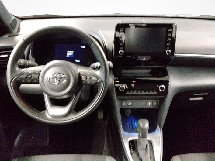 Fahrzeugbild TOYOTA YARIS CROSS