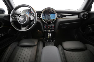Fahrzeugbild MINI F56 Cooper SE