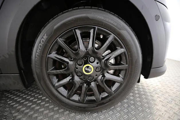 Mini F56 Cooper SE