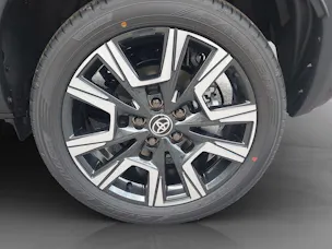 Toyota Yaris Cross 1.5 VVT-i HSD Premium AWD-i